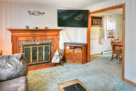 39 Chestnut St, Danvers, MA 01923 photo 9