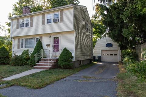 39 Chestnut St, Danvers, MA 01923 photo 1