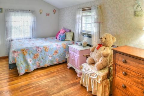 39 Chestnut St, Danvers, MA 01923 photo 22