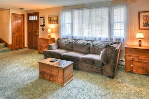 39 Chestnut St, Danvers, MA 01923 photo 7
