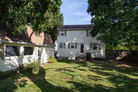 39 Chestnut St, Danvers, MA 01923 photo 3