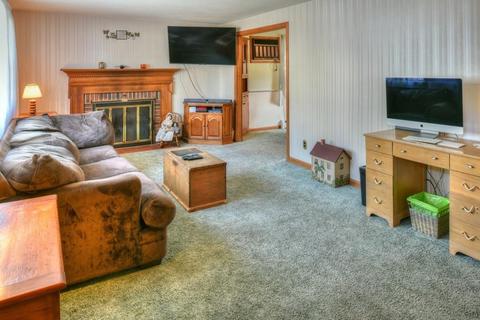39 Chestnut St, Danvers, MA 01923 photo 8