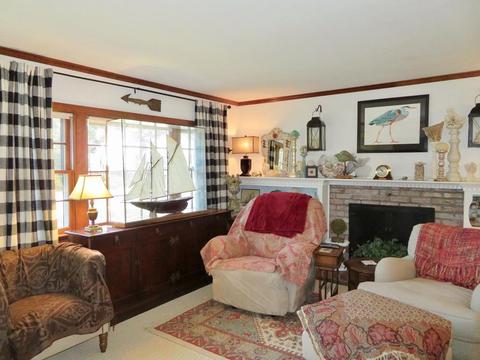 109 Mariner Cir, Barnstable, MA 02635 photo 3
