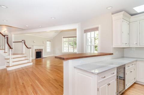 3 Dewing Path, Wellesley, MA 02482 photo 4