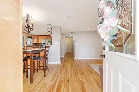 6 Andrew St, Everett, MA 02149 photo 2
