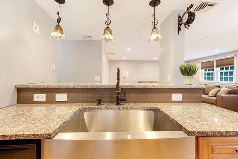 6 Andrew St, Everett, MA 02149 photo 4