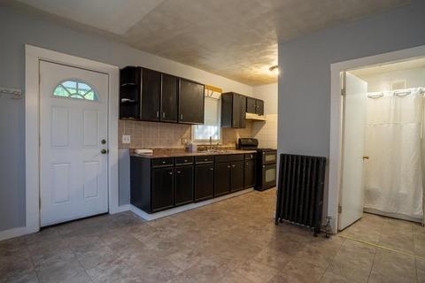 407 Union St, Springfield, MA 01105 photo 3