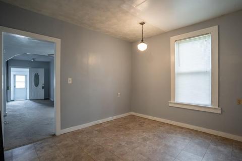 407 Union St, Springfield, MA 01105 photo 6