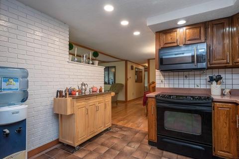 3 Reo Rd, Maynard, MA 01754 photo 8