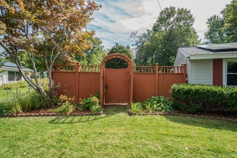 3 Reo Rd, Maynard, MA 01754 photo 2