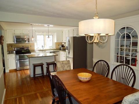352 Webster St, Hanover, MA 02339 photo 7