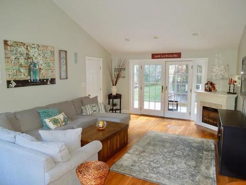 352 Webster St, Hanover, MA 02339 photo 11