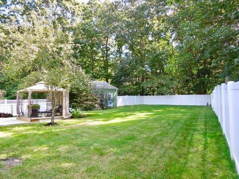 352 Webster St, Hanover, MA 02339 photo 2
