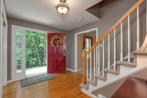 86 Cedar St, Sturbridge, MA 01566 photo 3