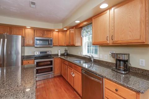 86 Cedar St, Sturbridge, MA 01566 photo 7