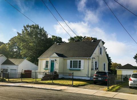 103 Chicago St, Fall River, MA 02721 photo 2