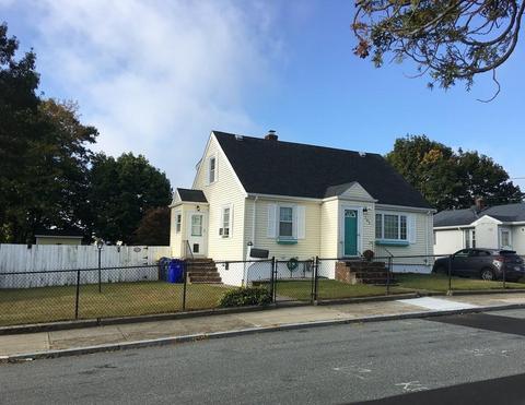 103 Chicago St, Fall River, MA 02721 photo 1