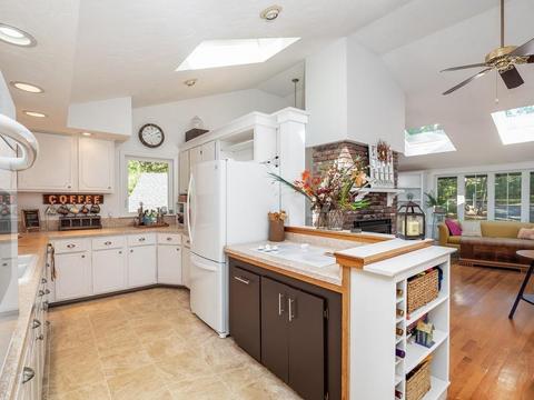422 Taylor Rd, Stow, MA 01775 photo 10
