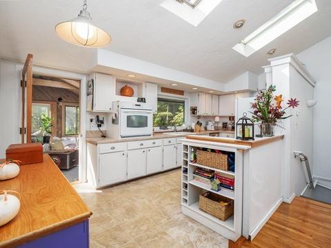 422 Taylor Rd, Stow, MA 01775 photo 9