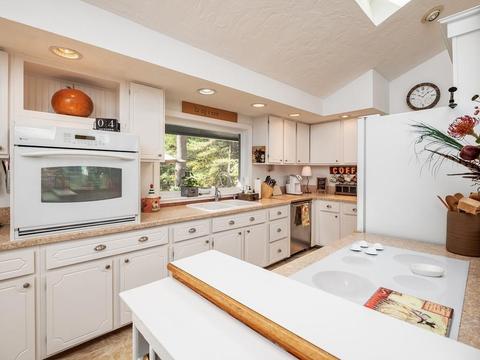422 Taylor Rd, Stow, MA 01775 photo 22
