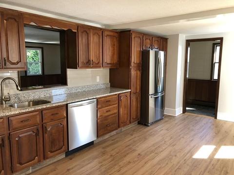 246 E High St, Avon, MA 02322 photo 4