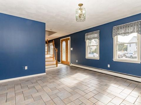 2 Crestview Ter, Gloucester, MA 01930 photo 5