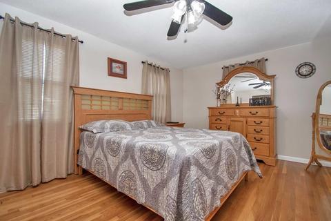 90 Leatherleaf Dr, Springfield, MA 01109 photo 11