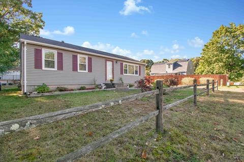 90 Leatherleaf Dr, Springfield, MA 01109 photo 2