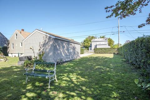313 Orswell St, Fall River, MA 02724 photo 4