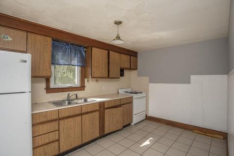 313 Orswell St, Fall River, MA 02724 photo 10