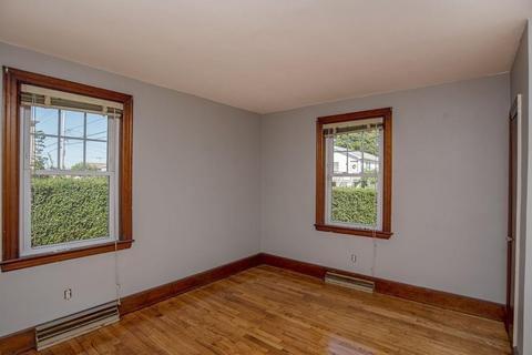 313 Orswell St, Fall River, MA 02724 photo 18