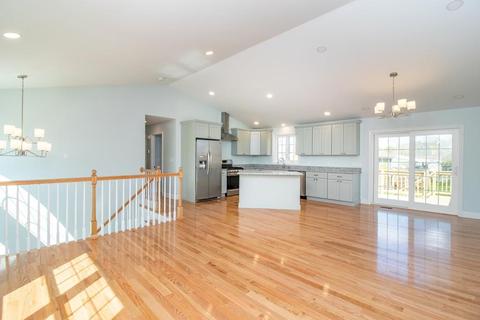 10 Stone St, Fall River, MA 02723 photo 17
