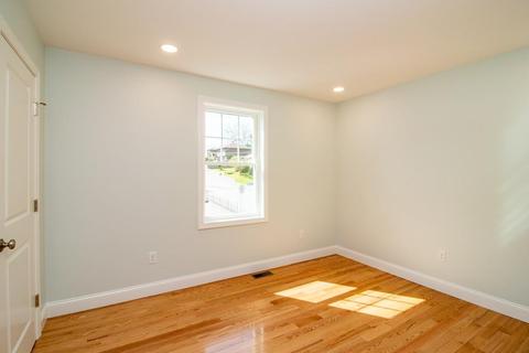 10 Stone St, Fall River, MA 02723 photo 27