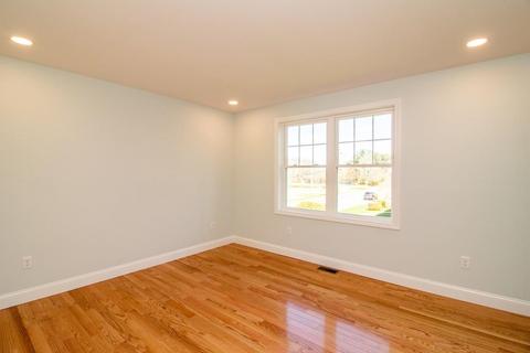10 Stone St, Fall River, MA 02723 photo 28