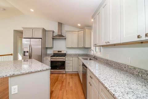 10 Stone St, Fall River, MA 02723 photo 19