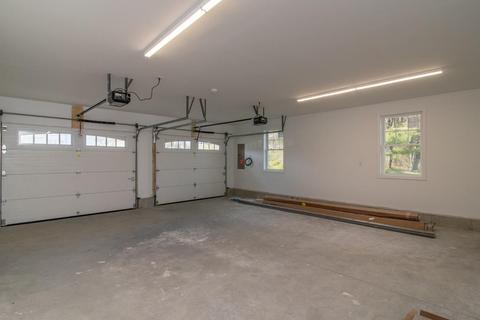 10 Stone St, Fall River, MA 02723 photo 36