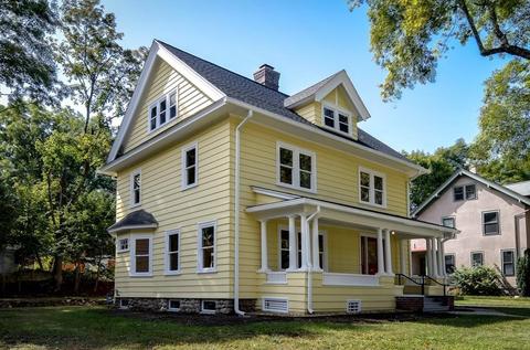 107 Beeching St, Worcester, MA 01602 photo 2