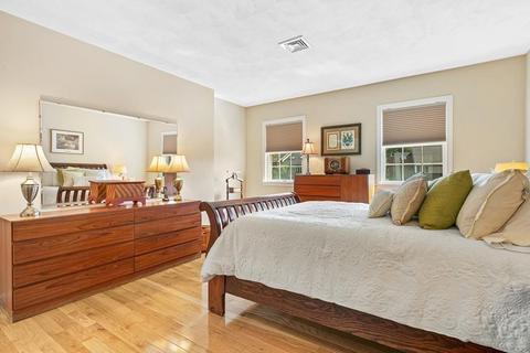 33 Blacksmith Way, Saugus, MA 01906 photo 32