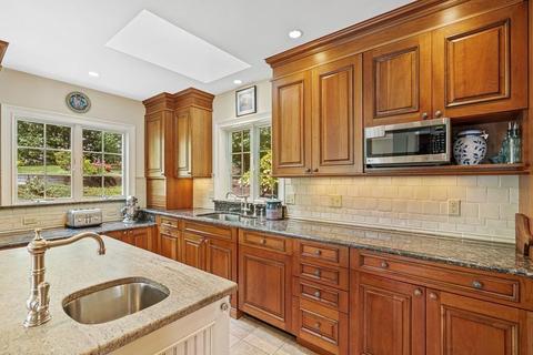 33 Blacksmith Way, Saugus, MA 01906 photo 21