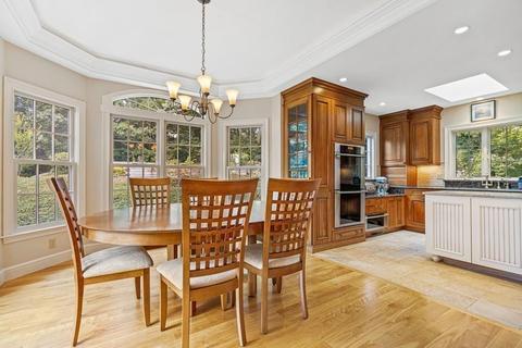 33 Blacksmith Way, Saugus, MA 01906 photo 17