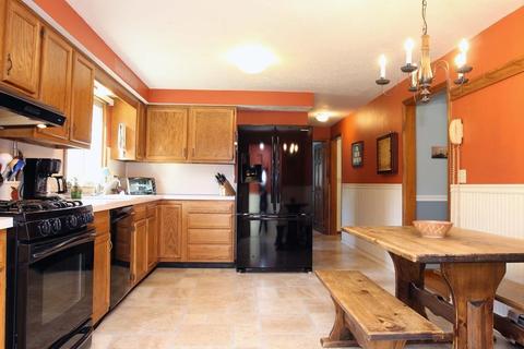 28 Mcguire Rd, Sutton, MA 01590 photo 10