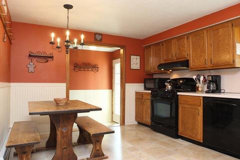 28 Mcguire Rd, Sutton, MA 01590 photo 12