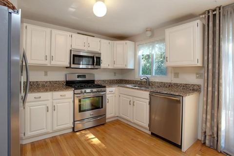 14 Heron Cir, Mashpee, MA 02649 photo 9