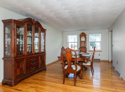 59 Pheasant Dr, Springfield, MA 01119 photo 6