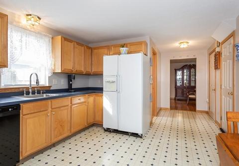 59 Pheasant Dr, Springfield, MA 01119 photo 16