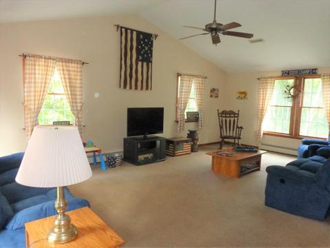 33 Sandy Hill Rd, Raynham, MA 02767 photo 10
