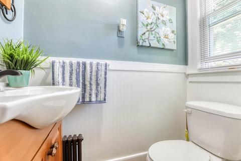 26 Mandalay Rd, Springfield, MA 01118 photo 15