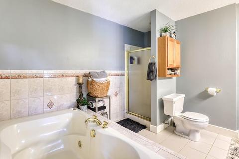26 Mandalay Rd, Springfield, MA 01118 photo 12