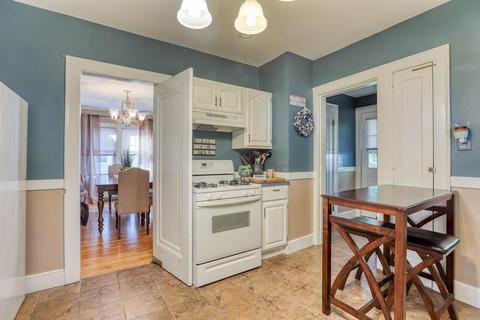 26 Mandalay Rd, Springfield, MA 01118 photo 2