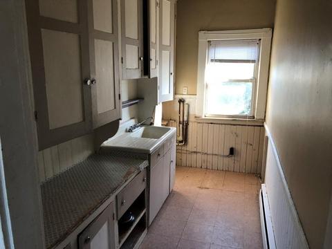 39 Oakland Ave, Methuen, MA 01844 photo 6